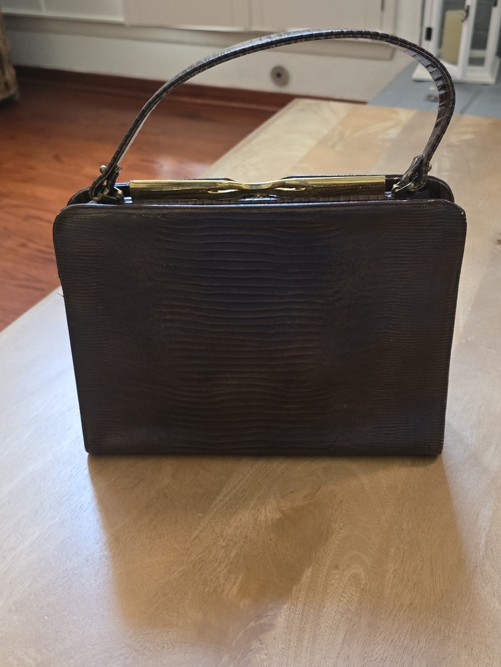 Vintage 1960s Creations by International Brown Lizard Embossed Frame Handbag